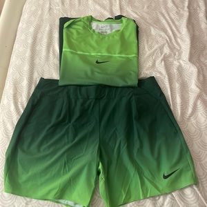 Nike Mens Workout Dri-Fit Set